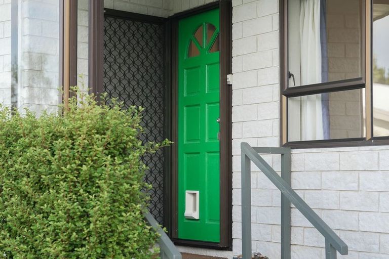 Photo of property in 79 Aorangi Road, Paraparaumu, 5032