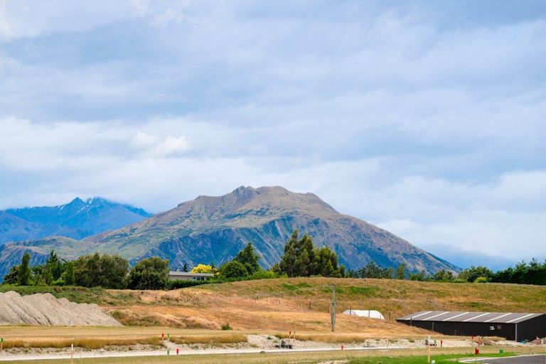 Photo of property in 5 Keown Street, Wanaka, 9305