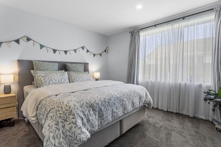 Photo of property in 7 Beeston Place, Redwood, Christchurch, 8051
