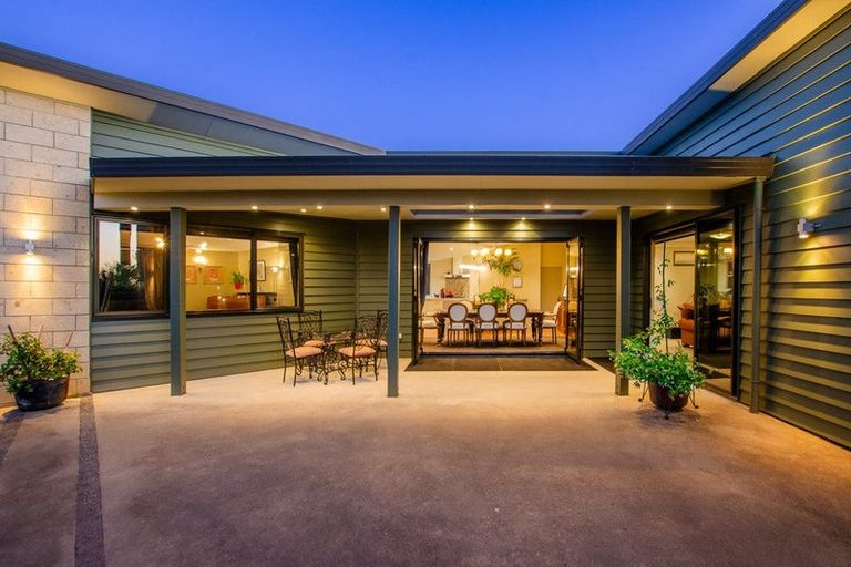 Photo of property in 10 Lambert Way, Paraparaumu, 5032