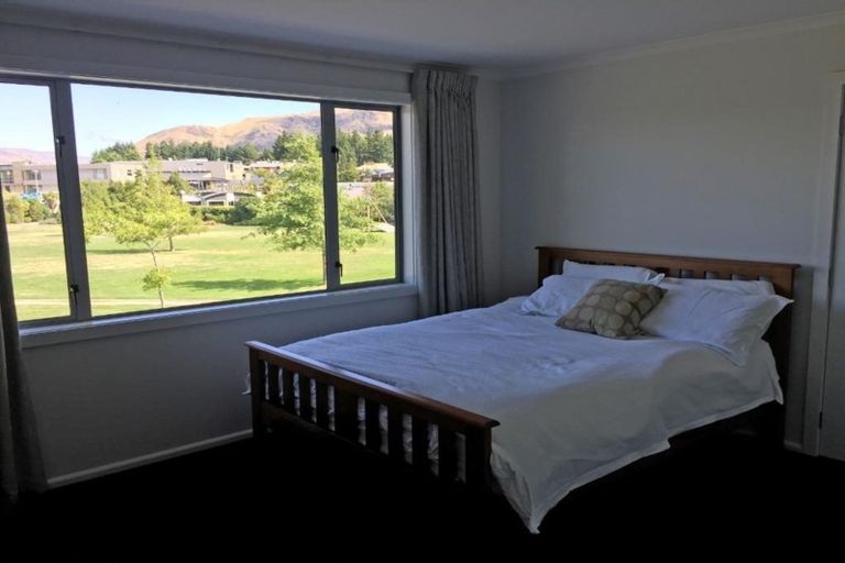 Photo of property in 17 Trevathan Lane, Wanaka, 9305