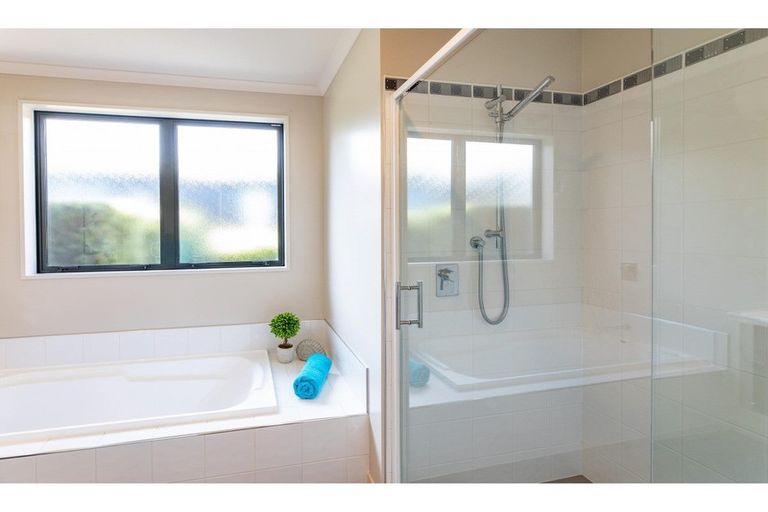 Photo of property in 4 Ryton Place, Lake Coleridge, 7572