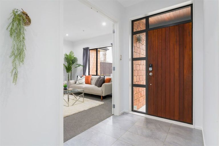 Photo of property in 12 Hampshire Court, Flagstaff, Hamilton, 3210