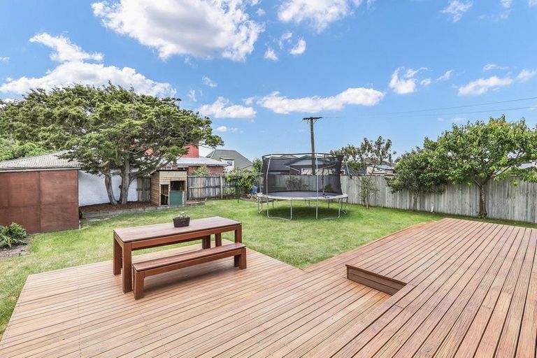 Photo of property in 419 Innes Road, Mairehau, Christchurch, 8052