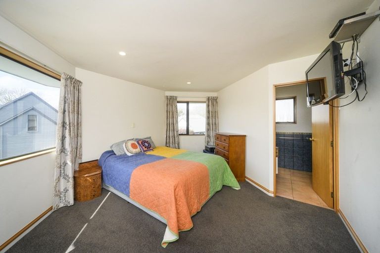 Photo of property in 77 Collingwood Street, Hokowhitu, Palmerston North, 4410