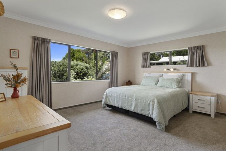 Photo of property in 12 Myrtle Drive, Omokoroa, 3114