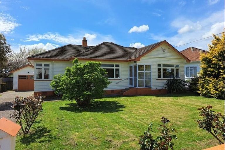 Photo of property in 20 Hannan Street, Levin, 5510
