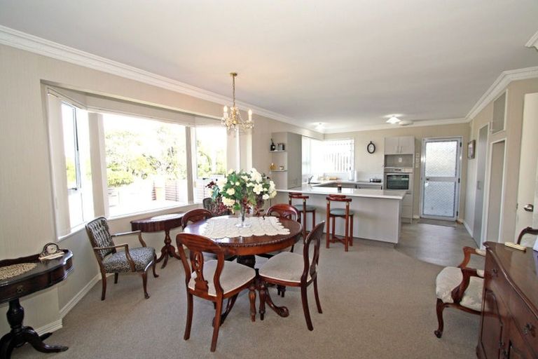Photo of property in 145 Mangorei Road, Merrilands, New Plymouth, 4312