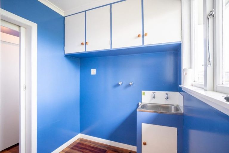 Photo of property in 653 Featherston Street, Roslyn, Palmerston North, 4414