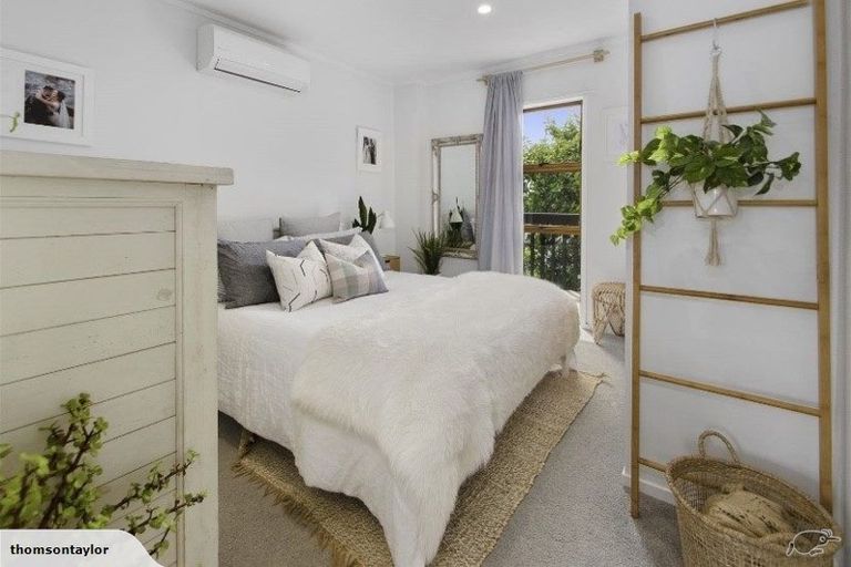 Photo of property in 3/57 Lake Road, Devonport, Auckland, 0624