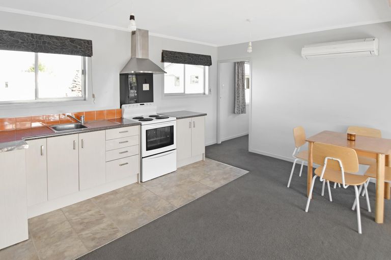 Photo of property in 18 Hunter Crescent, Twizel, 7901