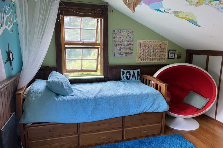 Photo of property in 57 Hawkhurst Road, Lyttelton, 8082