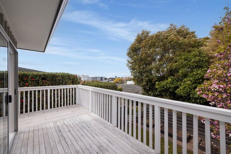 Photo of property in 30 Edgecumbe Road, Tauranga, 3110