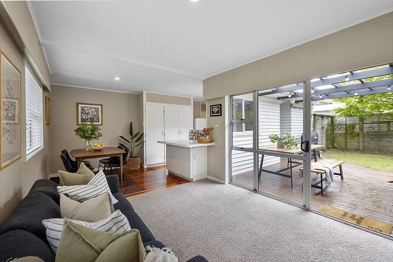 Photo of property in 1 Horne Street, Hurdon, New Plymouth, 4310