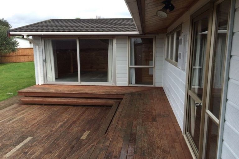 Photo of property in 2 Bata Place, Pomare, Rotorua, 3015