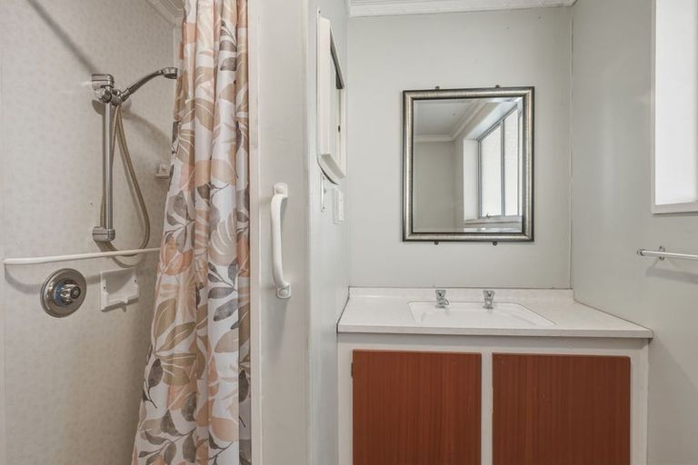 Photo of property in 16 Burraness Street, Palmerston, 9430