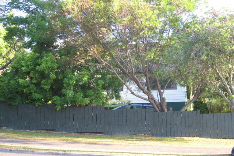 Photo of property in 108 Oaktree Avenue, Browns Bay, Auckland, 0630