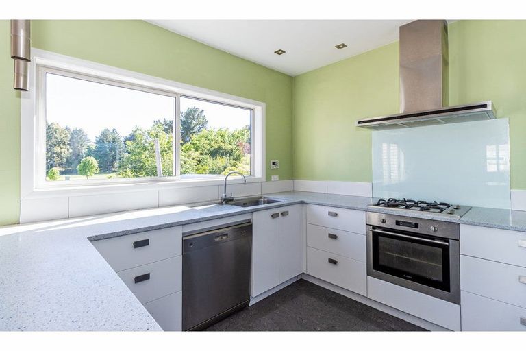 Photo of property in 145 Douglas Street, Highfield, Timaru, 7910