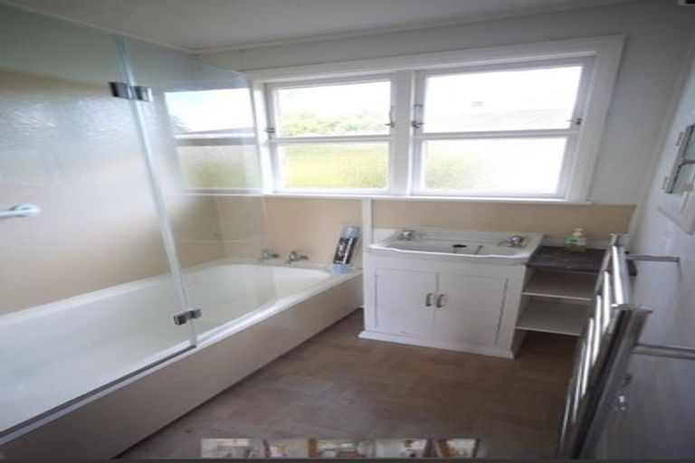 Photo of property in 4 Kenward Crescent, Featherston, 5710