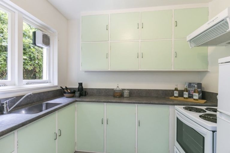 Photo of property in 3/31 Homebush Road, Khandallah, Wellington, 6035