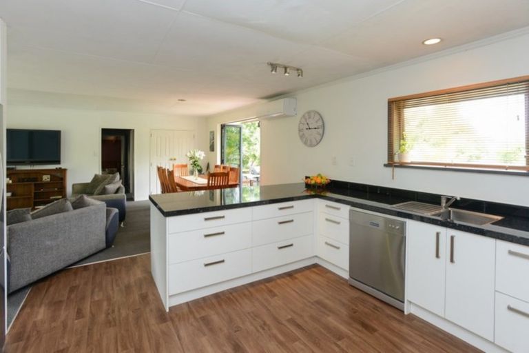 Photo of property in 7 Henderson Street, Otane, 4202