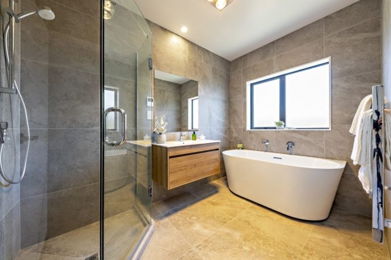 Photo of property in 3 Catherine Mclean Road, Pukekohe, 2120