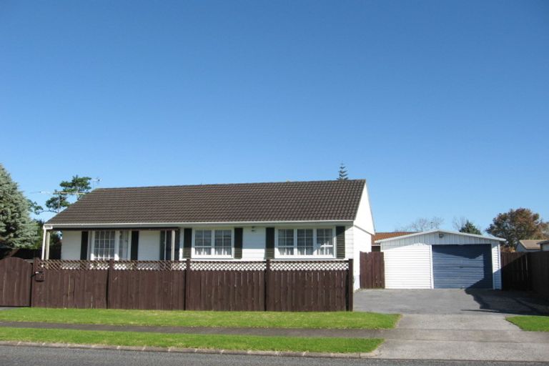 Photo of property in 3 Helms Place, Manurewa, Auckland, 2102