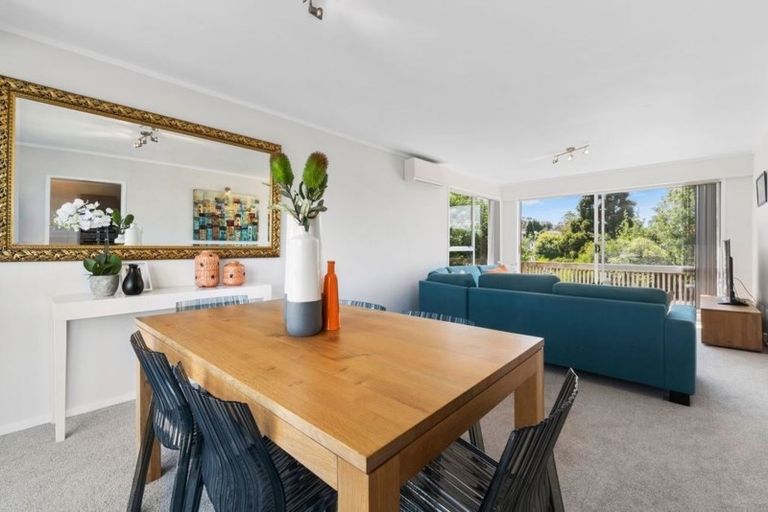 Photo of property in 1/3 Bronwyn Place, Torbay, Auckland, 0630