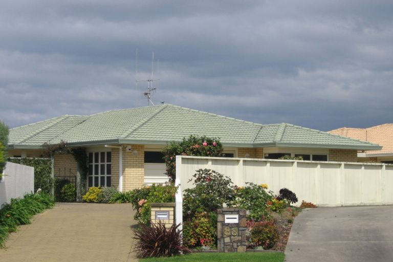 Photo of property in 1 Plateau Heights, Mount Maunganui, 3116
