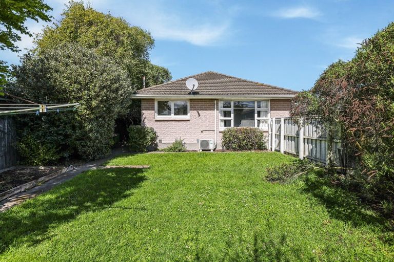 Photo of property in 2/12 Kiltie Street, Upper Riccarton, Christchurch, 8041