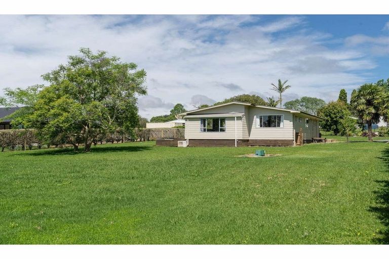 Photo of property in 74d Riddell Road, Kerikeri, 0230