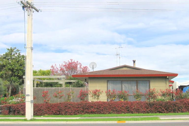 Photo of property in 206 Cambridge Road, Bethlehem, Tauranga, 3110