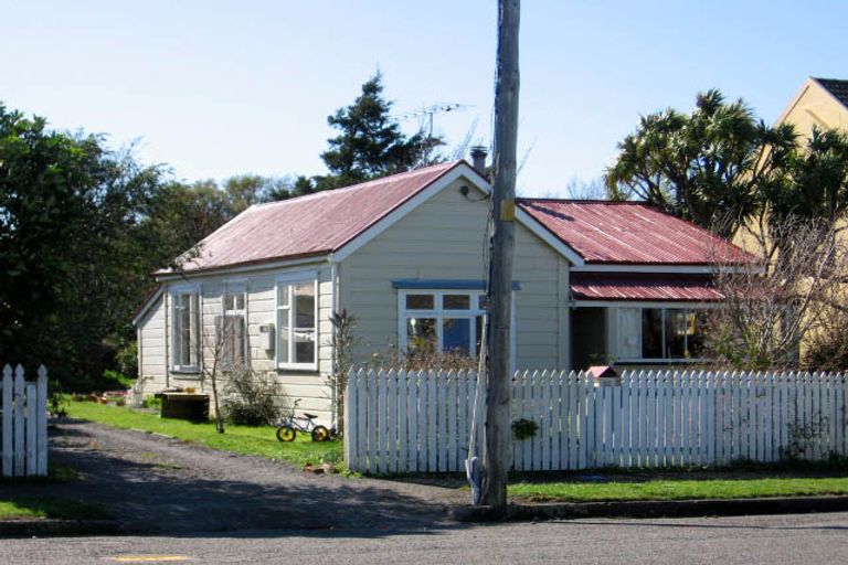 Photo of property in 47 Fox Street, Featherston, 5710