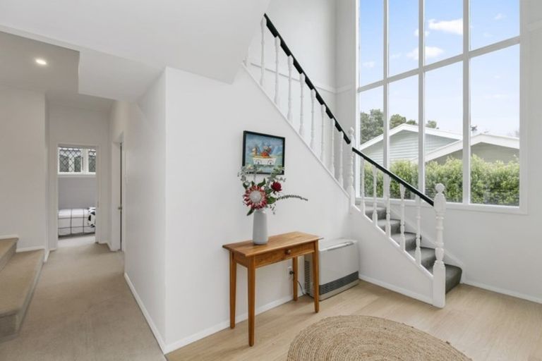 Photo of property in 3 Espin Crescent, Karori, Wellington, 6012