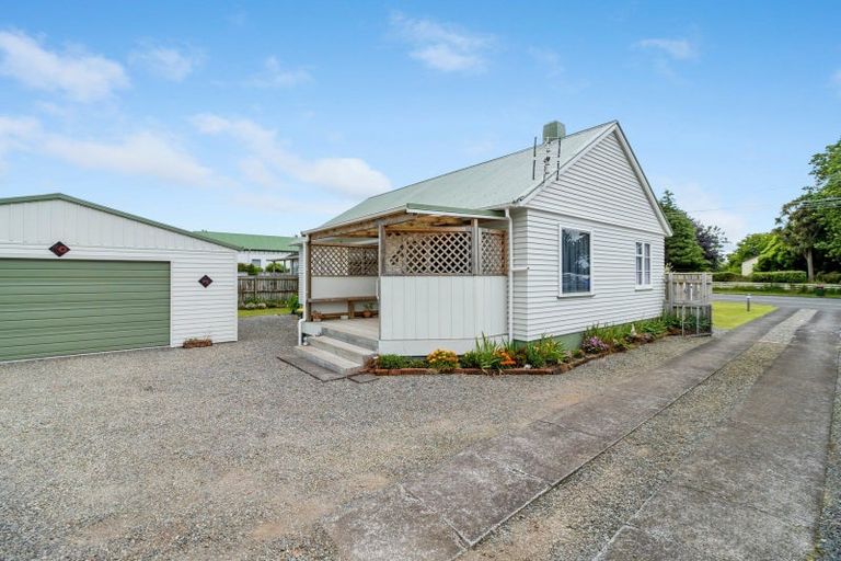 Photo of property in 68 Conway Road, Eltham, 4322
