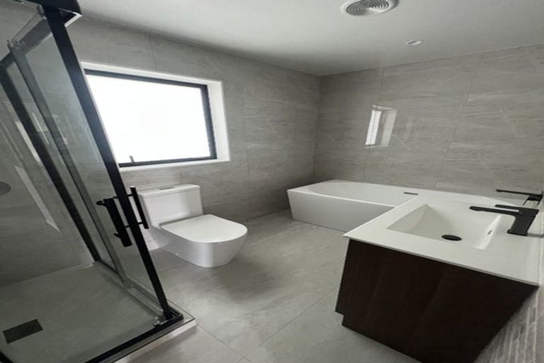 Photo of property in 7a Burundi Avenue, Clendon Park, Auckland, 2103