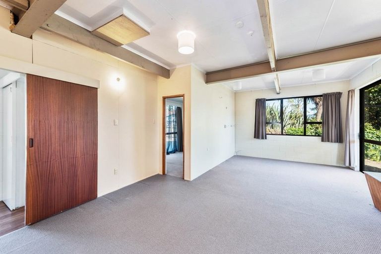 Photo of property in 30 Neri Crescent, Pomare, Rotorua, 3015