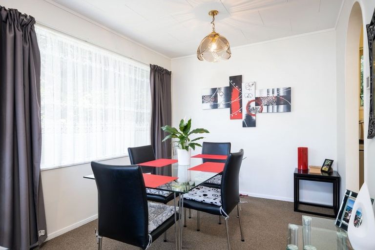 Photo of property in 9/2 Waterloo Place, Westown, New Plymouth, 4310