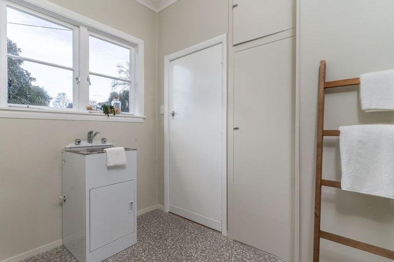 Photo of property in 75 Park Road, Carterton, 5713