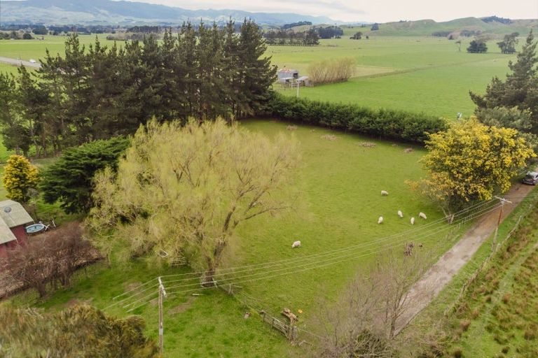 Photo of property in 80674 Masterton Road, Woodville, 4999