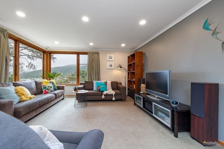 Photo of property in 108 Seddon Street, Naenae, Lower Hutt, 5011