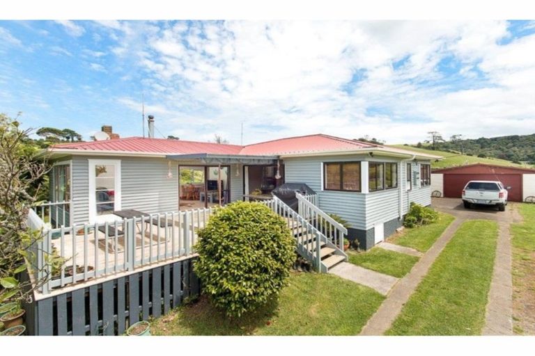 Photo of property in 42 Cemetery Road, Pollok, Waiuku, 2684