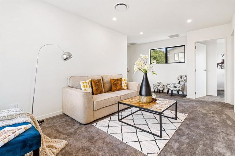 Photo of property in 3 Matuka Lane, Ranui, Auckland, 0612