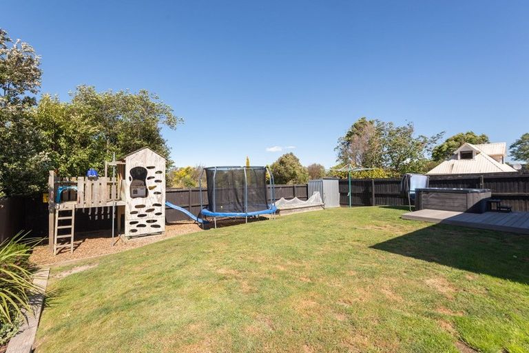 Photo of property in 31 Reginald Street, Burwood, Christchurch, 8083