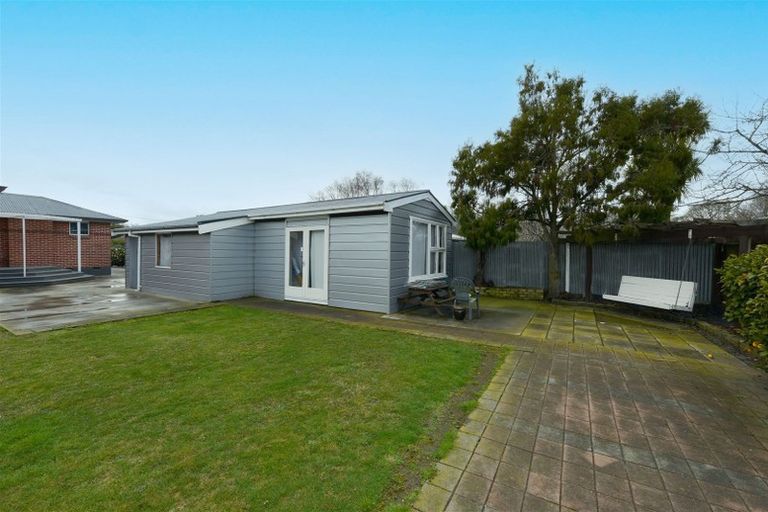 Photo of property in 32 Dunedin Street, Redwood, Christchurch, 8051