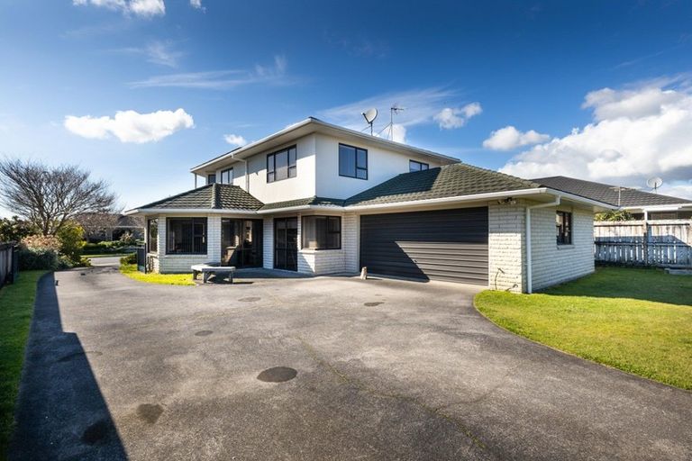 Photo of property in 167 Heta Road, Highlands Park, New Plymouth, 4312