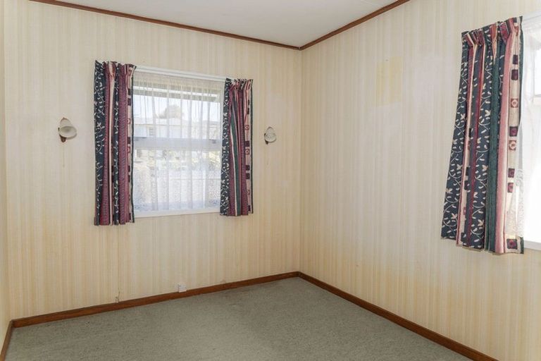 Photo of property in 24 Ries Street, Dannevirke, 4930
