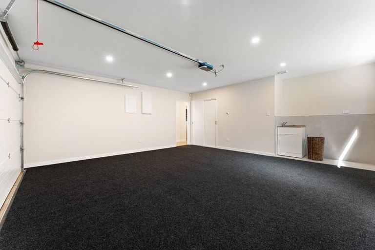 Photo of property in 45 Chamberlain Road, Massey, Auckland, 0614