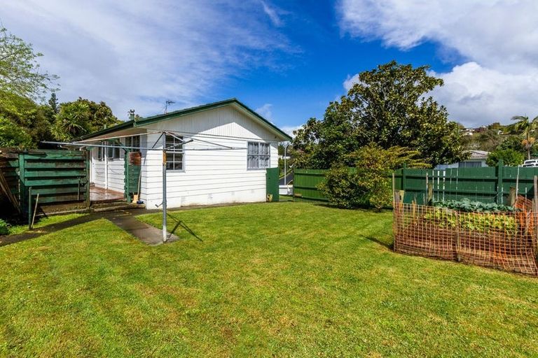 Photo of property in 24 Cranston Street, Torbay, Auckland, 0632