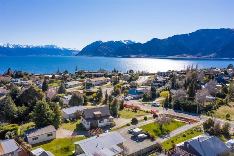 Photo of property in 155 Capell Avenue, Lake Hawea, Wanaka, 9382